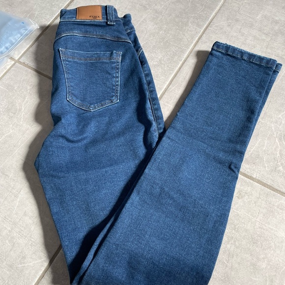 Ptula Jeans - Picture 5 of 5